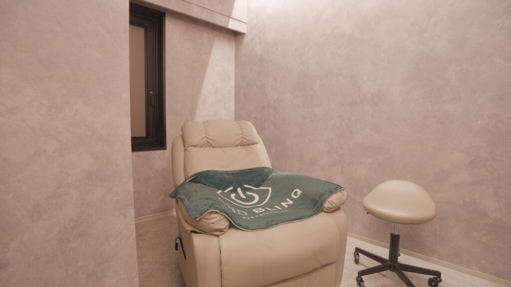 目のリラクゼーションサロン、ANDBLINQの内装